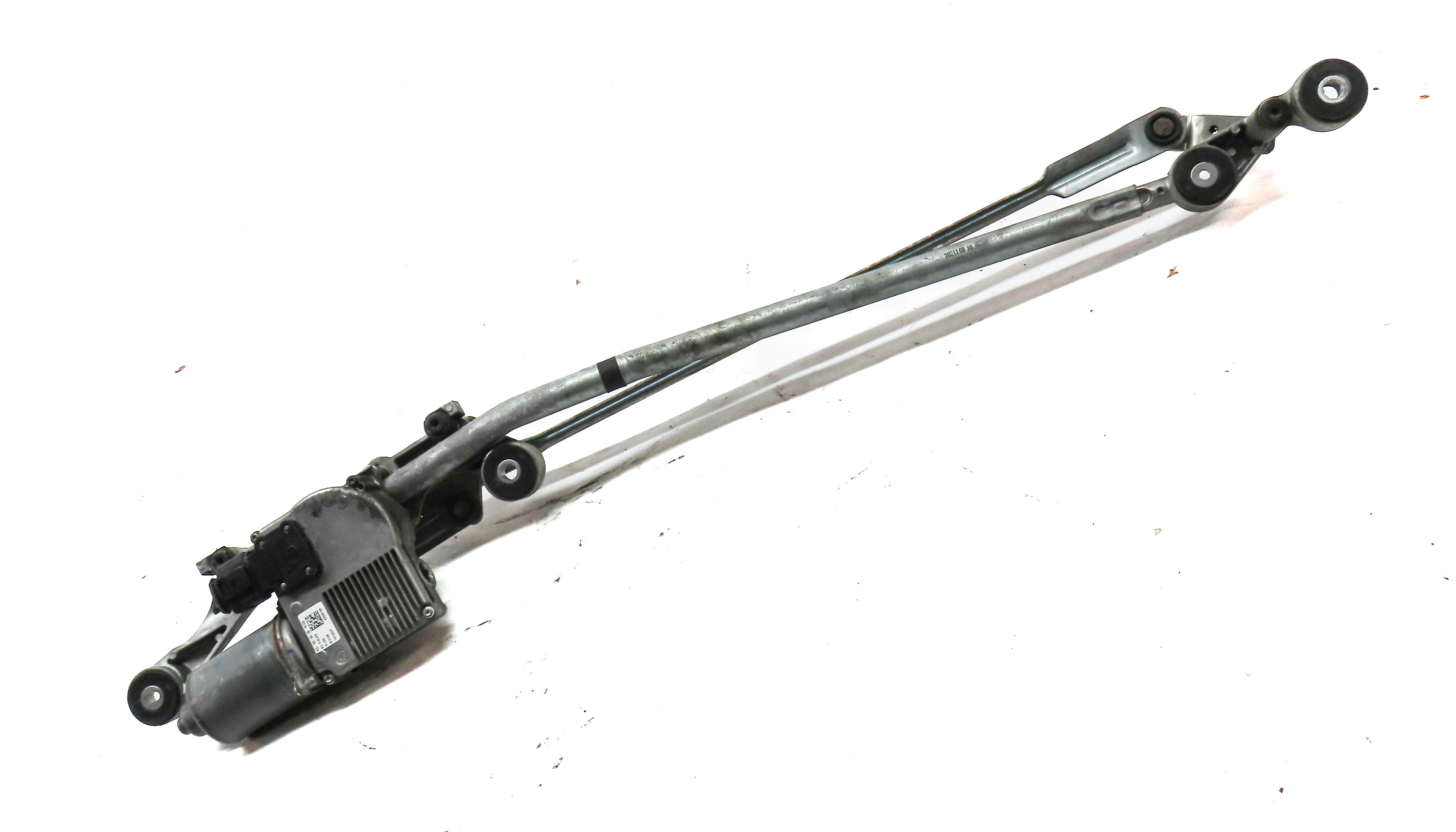 2007-2015 AUDI Q7 (4L) FRONT WINDSHIELD WIPER MOTOR w/ LINKAGE — exact item pictured